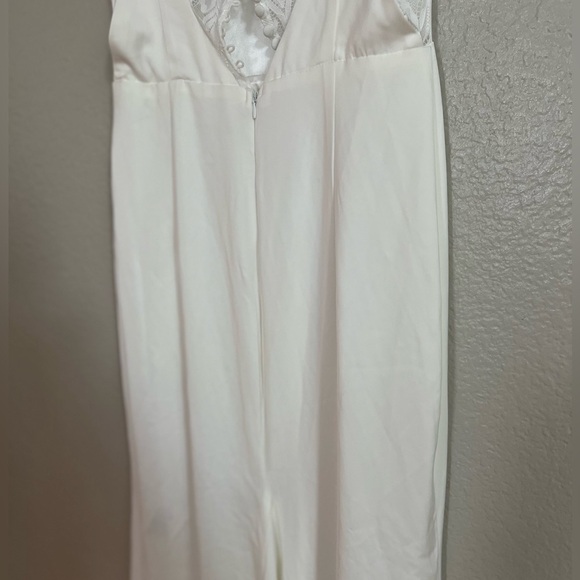 Adoring Promise Ivory Satin Lace V-Neck Mermaid Dress - Picture 7 of 11